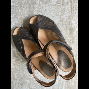 Earth Shoes - Wedges